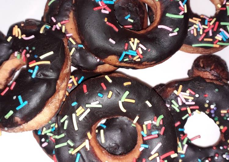 How to Prepare Speedy Chocolate glazed doughnut