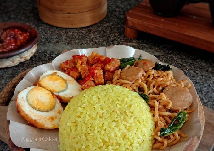 Nasi Kuning Simple