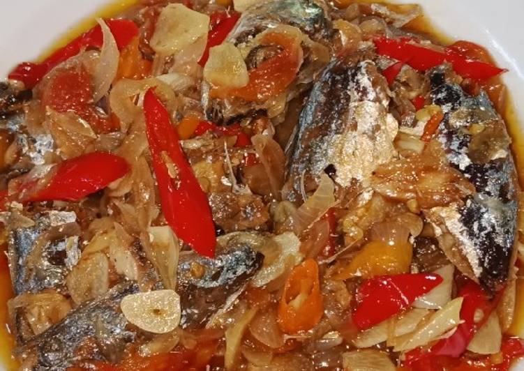 Proses meracik Asam Manis Pedas ikan pindang Lajang, Lezat Sekali