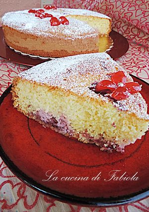 Foto di Torta Nua con yogurt e marmellata di ciliegie (senza burro)
