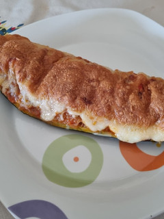 Una foto de Calabacín relleno de atún