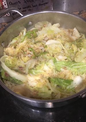 A picture of Fried cabbage .