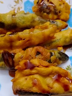 हरी मिर्च के पकोड़े (Hari Mirch ke Pakode Recipe in Hindi) रेसिपी मुख्य फोटो