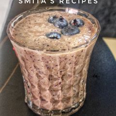 A picture of Energy drink after gym Blueberry smmothy.