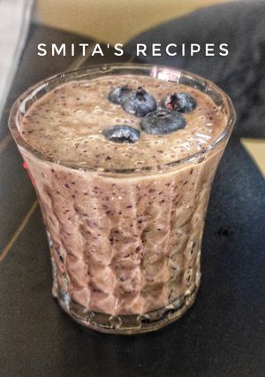 A picture of Energy drink after gym Blueberry smmothy.