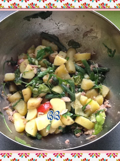 Foto resep Warm potato salad with tuna fish