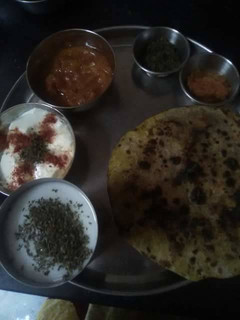 # meethi besan ka aachari masala paratha (# meethi besan ka aachari masala paratha recipe in hindi) रेसिपी मुख्य फोटो