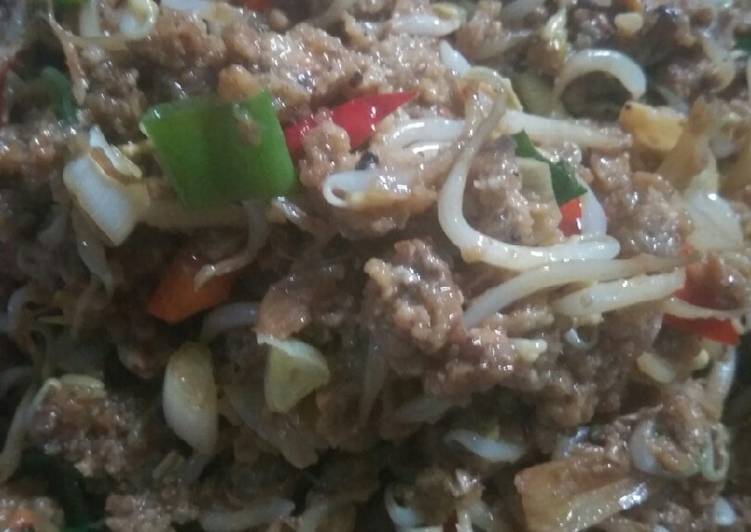 Tumis pedas mix oncom toge