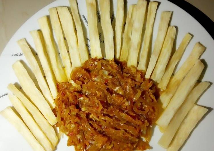 Simple Way to Prepare Ultimate Fried yam with carrot sauce | Satisfyingrecipe.web.app