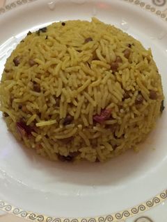 தட்டப்பயிர் சாதம்(Cowpeas Rice Recipe in tamil) செய்முறை முக்கிய புகைப்படம்