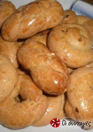 A picture of Delicious almond koulourakia.
