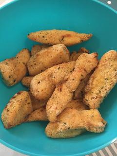 Una foto de Fingers de pollo en freidora sin aceite