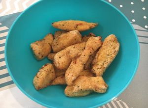 Una foto de Fingers de pollo en freidora sin aceite