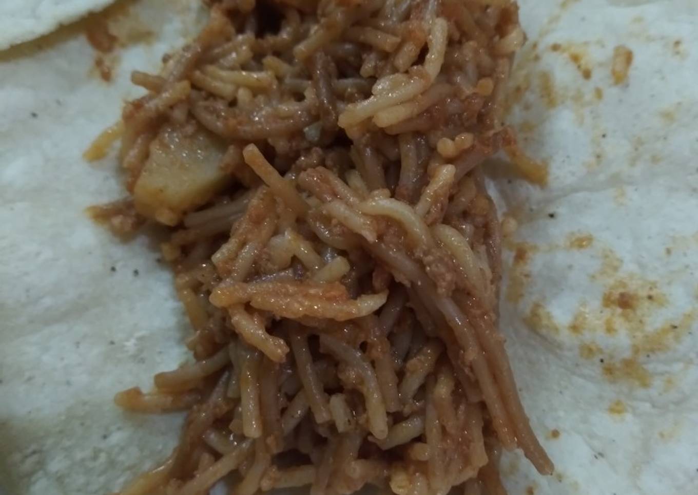 Fideos secos con chorizo y papa