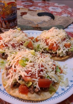 A picture of Tostada's / chalupas.