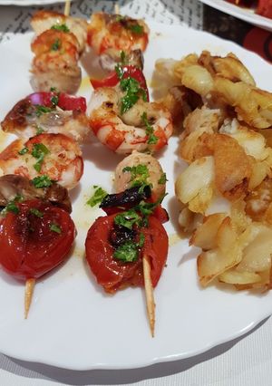 Una foto de Brocheta de rape y langostino