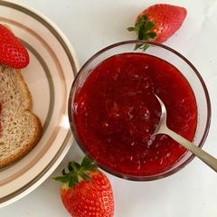 A picture of Strawberry jam.