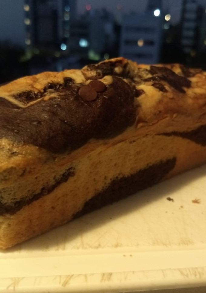 Una foto de Budín marmolado de Algarroba y vainilla sin gluten!