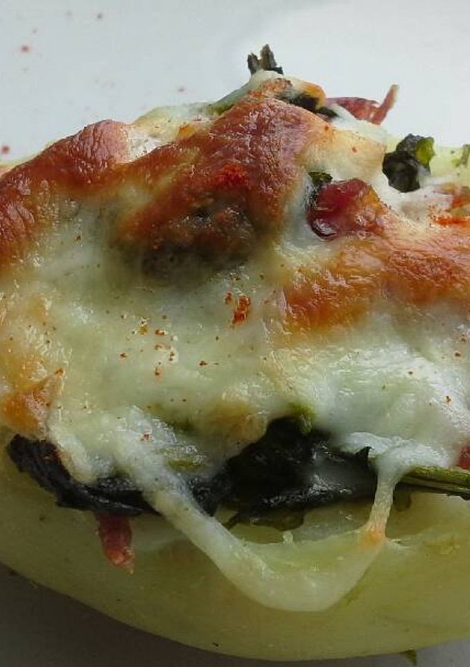 Una foto de Patatas rellenas de lacón con grelos