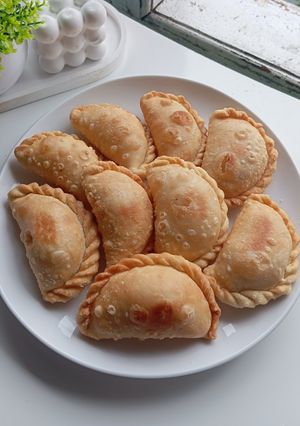 Foto resep Pastel Isi Bihun (Renyah & Beruntusan)