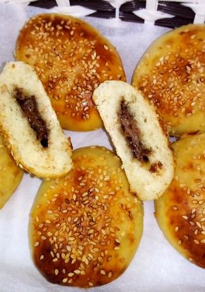 A picture of Galaxy buns.