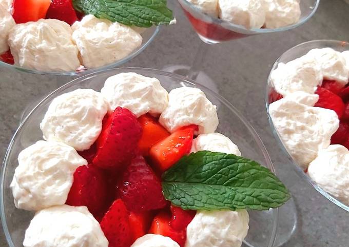 Fraises🍓 citronnées 🍋 et chantilly 🍨 maison