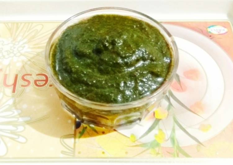 Simple Way to Make Homemade Green Chutney

