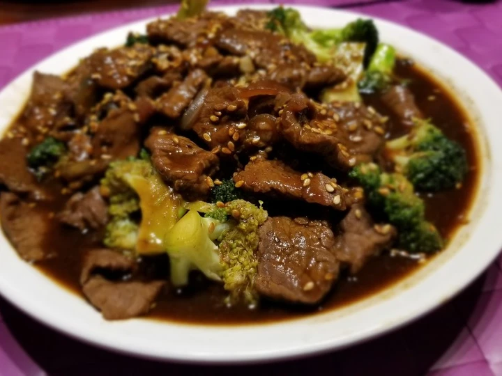 Easy Steps to Prepare Broccoli Beef the Delicious Delicious