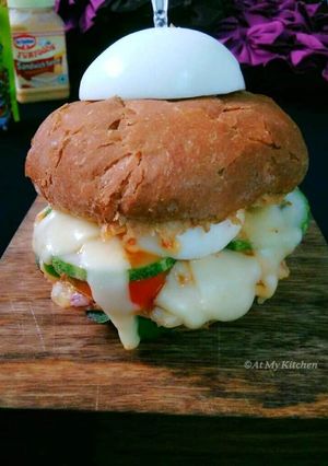 A picture of Egg Burger.