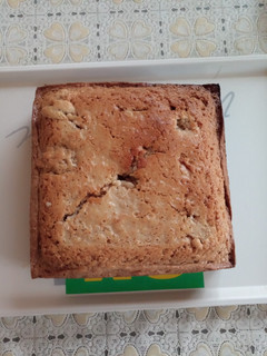 A picture of Cake with cinnamon.