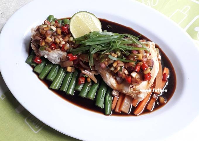 Resep Ayam kukus sambal kecap Resep Ayam kukus sambal kecap