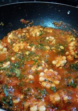 A picture of Palak Maize Curry.