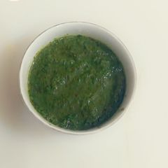 Garlic chutney A picture of Garlic chutney.