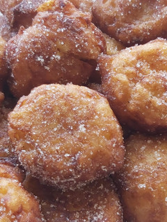 Una foto de Buñuelos de Yogurt con Manzana