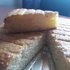 A picture of Torta de coco húmeda.