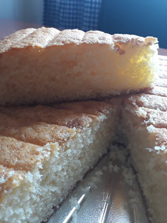 Una foto de Torta de coco húmeda