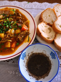 Hình của món [Món nấu] BÒ KHO BÁNH MÌ.