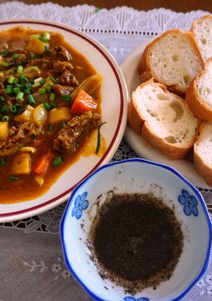 Hình của món [Món nấu] BÒ KHO BÁNH MÌ.