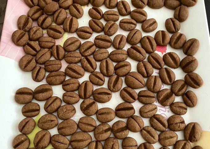 Bagaimana Menyiapkan Coffee bean cookies, Lezat Sekali