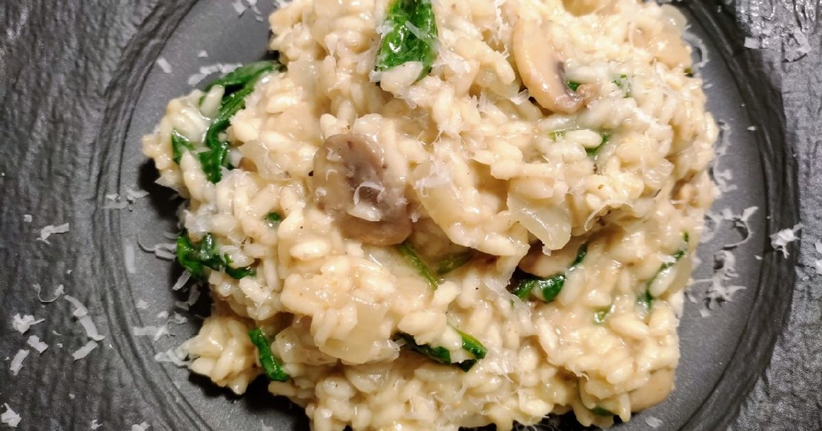 Resep Mushroom risotto with spinach Enak, Praktis, dan Mudah... - foto hasil masakan Resep Mushroom risotto with spinach Enak, Praktis, dan Mudah... - foto hasil masakan