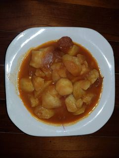 Una foto de Patatas a la riojana
