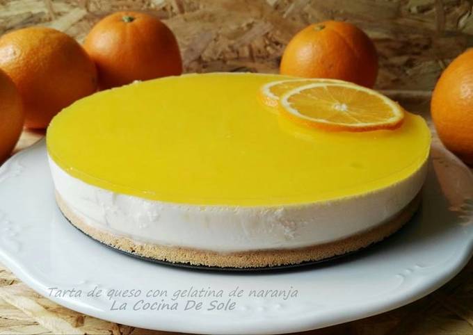 Foto principal de Tarta de queso con gelatina de naranja