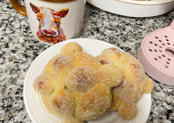 Pan De Muerto Relleno Receta De Diana E Cookpad