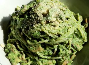 Foto resep Spaghetti with Spinach Carbonara Sauce (Pasta Bayam Creamy)
