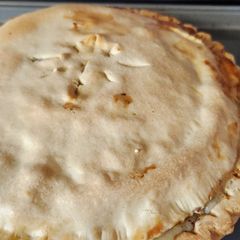 A picture of Chicken Pot Pie.