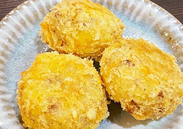 Japanese style potato croquettes