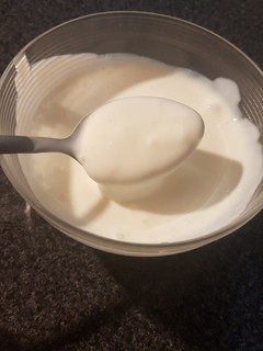 Una foto de Yogur natural casero sin máquina
