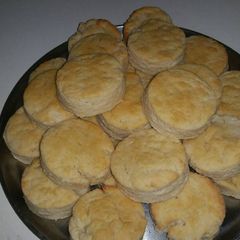 A picture of Biscuit Supreme.