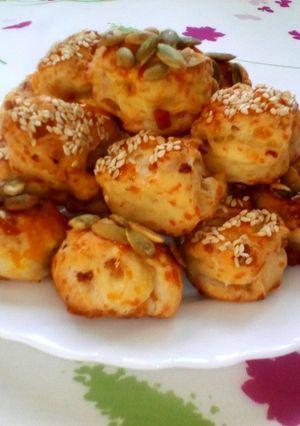Baconos pogácsa, tökmaggal recept fotója