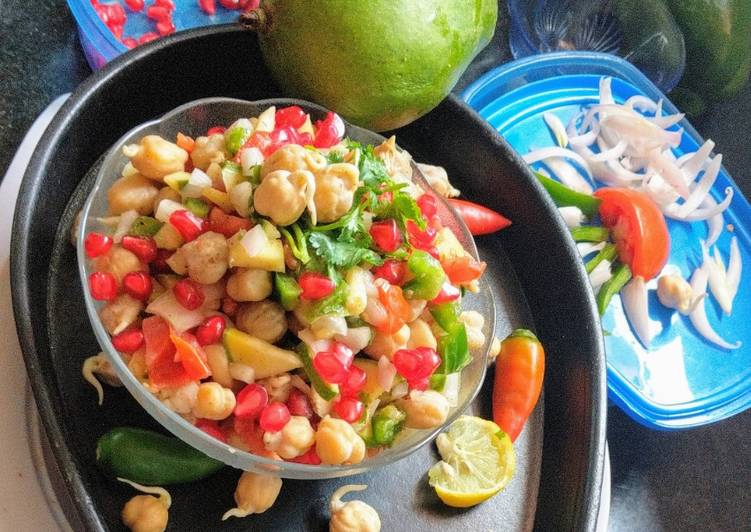 Sprouts Chickpeas Salad Chaat Recipe